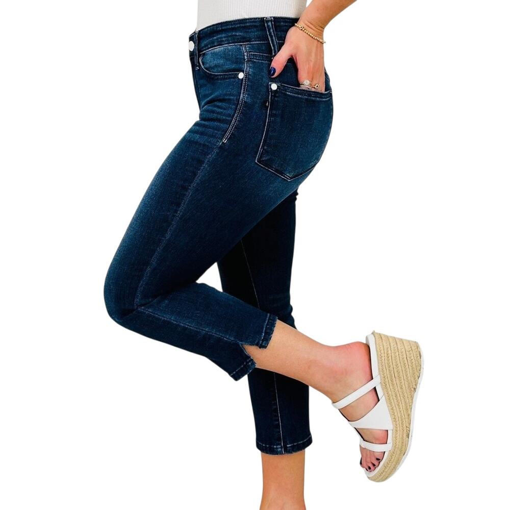 NWT Judy Blue "Soak Up the Sun" Capri Jeans Dark Wash Non-Distressed Size 11/30